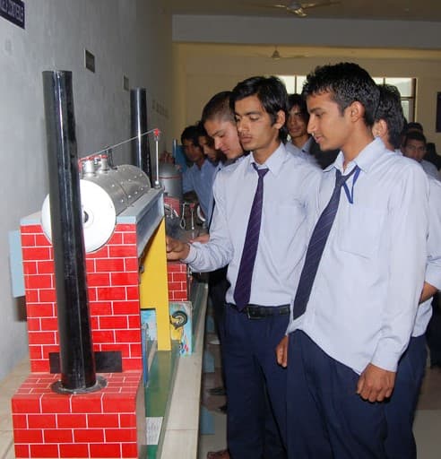 TR Abhilashi Memorial Institute of Engineering and Technology Mandi Classroom photo 15